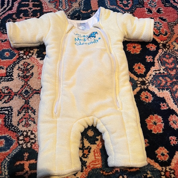 Baby Merlin Magic Sleepsuits small (yellow) and large (pink) - Picture 2 of 4